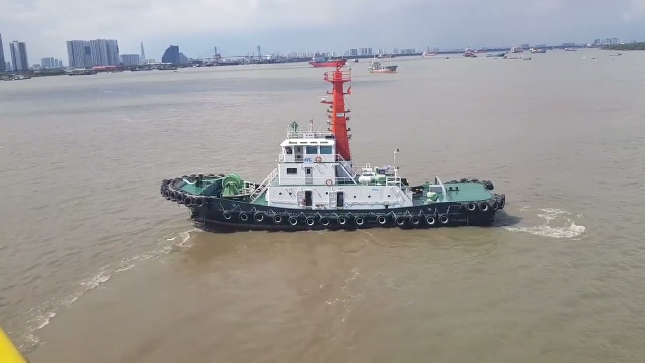 Manuver di sungai mekong vietnam