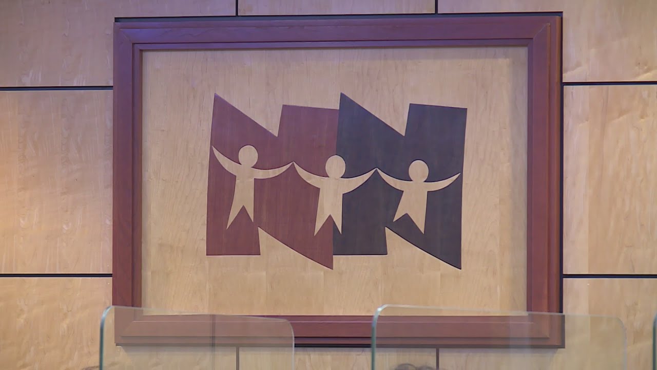 Newport News school board holds work session on superintendent search