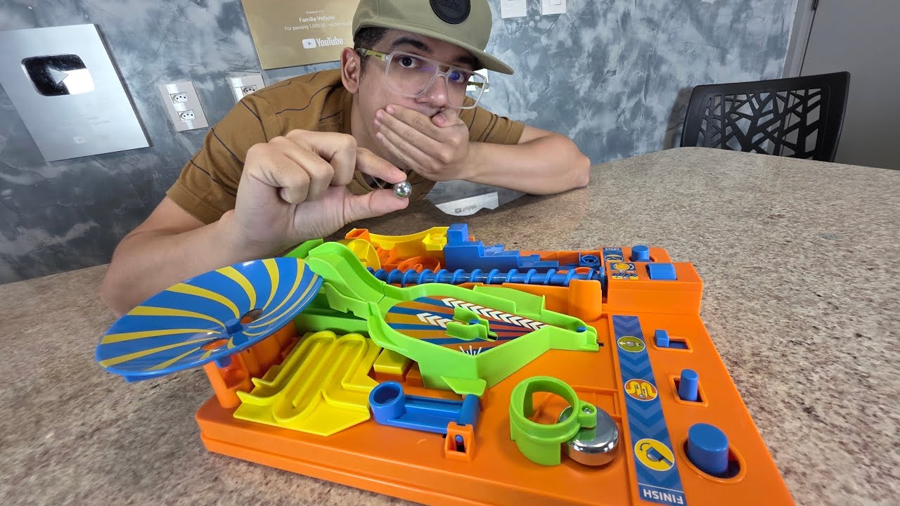 LABIRINTO CHEIO DE OBSTÁCULOS DA BOLINHA DE METAL!!