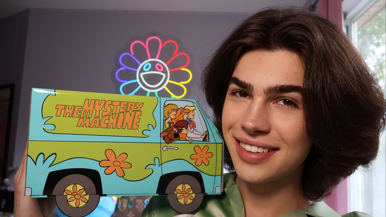 ASMR- Scooby Doo Makeup Unboxing🐾