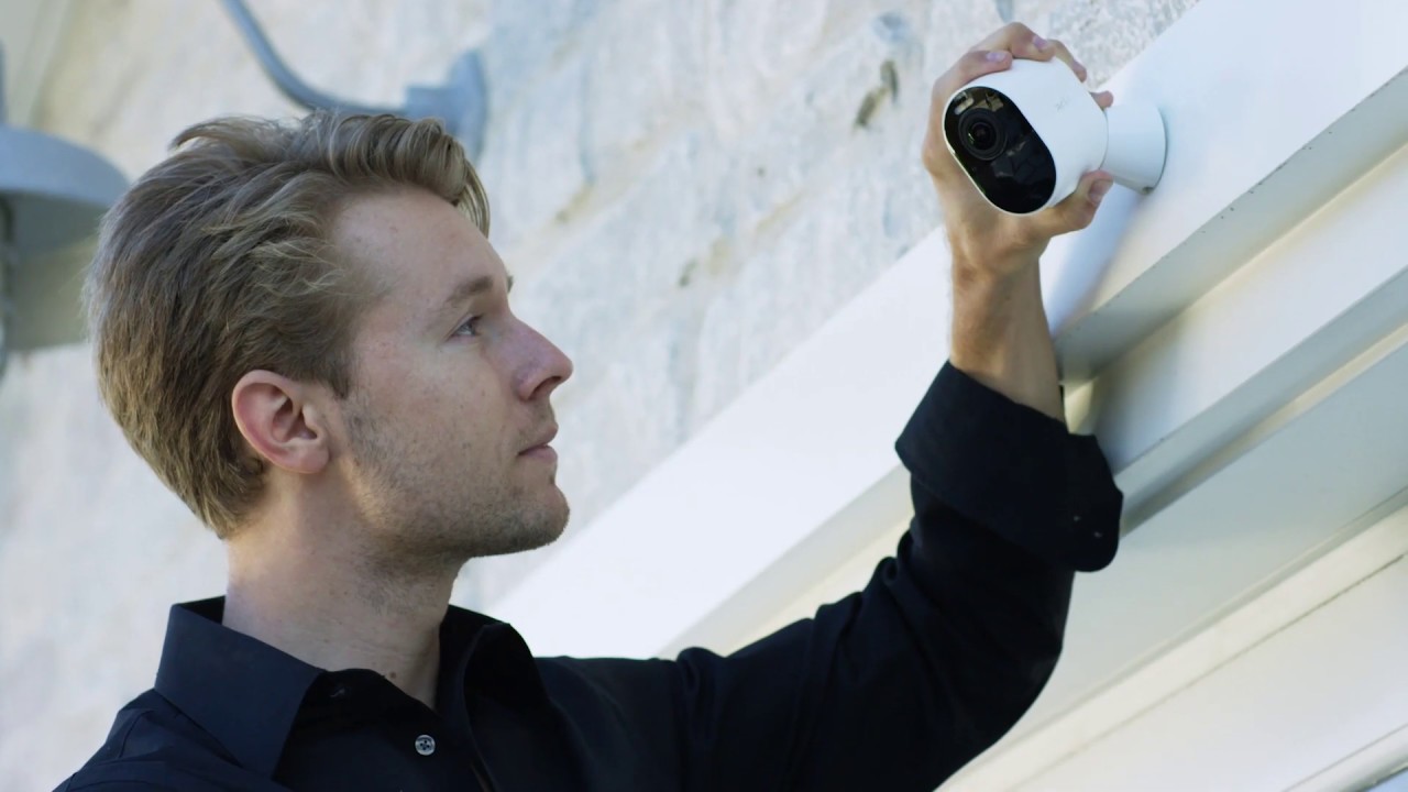 Unboxing the Arlo Ultra 4K Wire-Free Security Camera