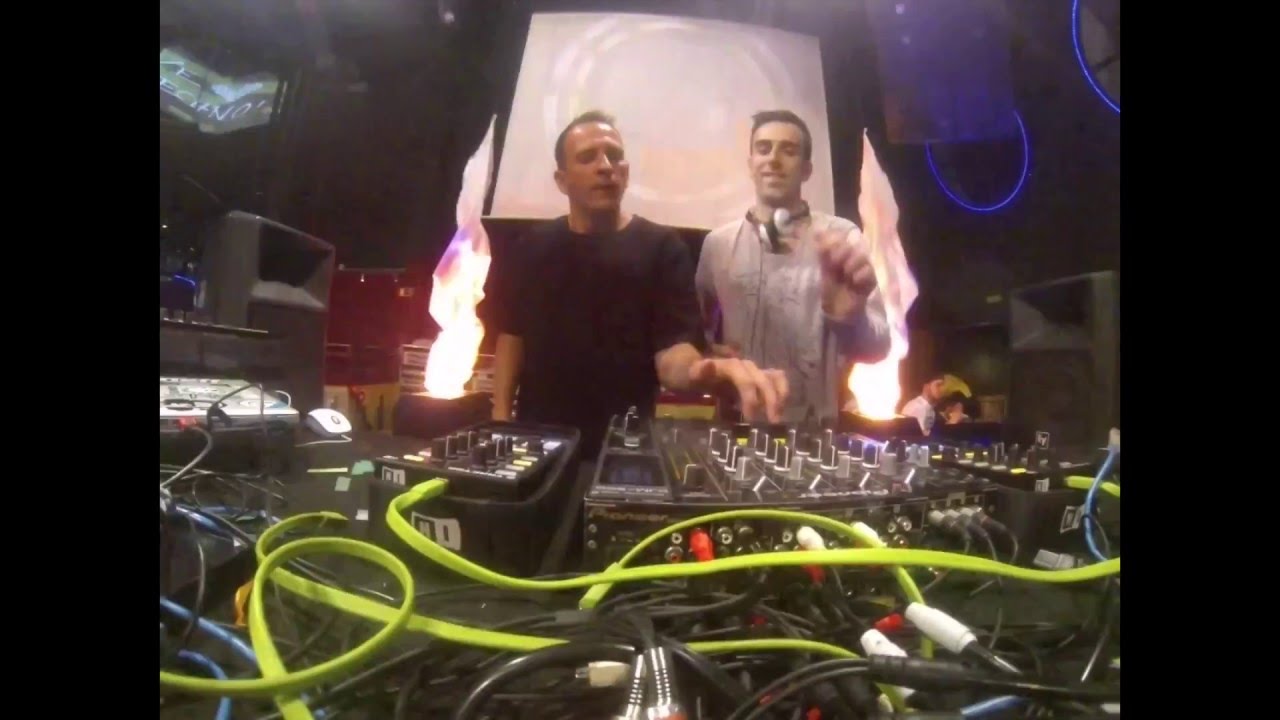 Dualitik Live @eibisi Cub