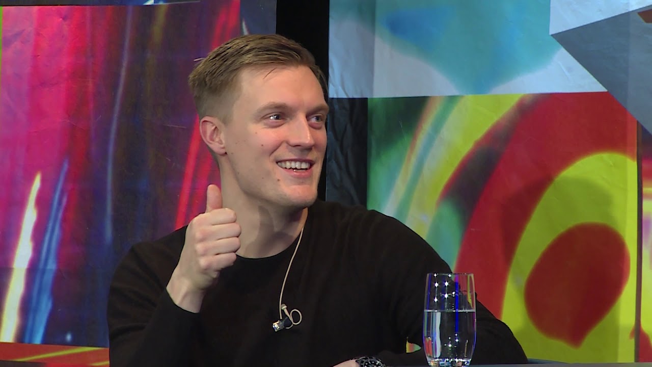 1. Tomáš Verner (8. 1. 2020, Malostranská beseda) - 7 pádů HD