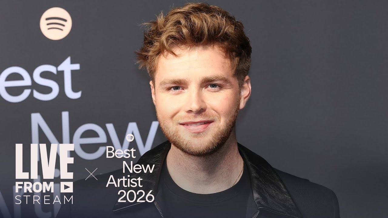 Why Alex Warren Says Ed Sheeran Stopped Answering His Emails | E! News