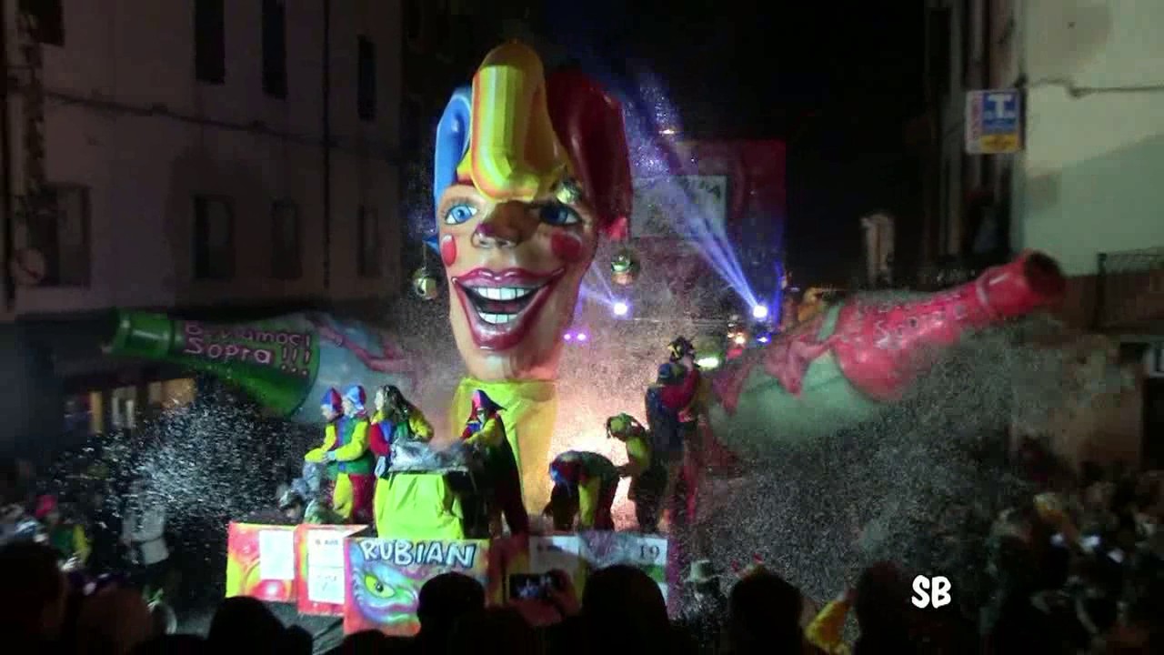 Carnevalon in notturna 2017