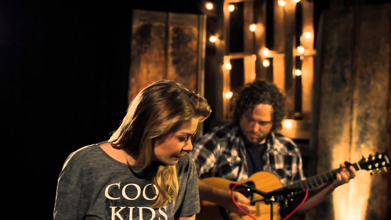 LeAnn Rimes- Who We Really Are (Live Acoustic)