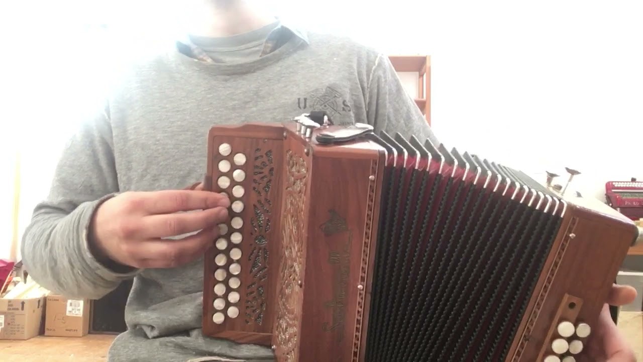 “The Marino Waltz” on a Saltarelle Nuage D/C#