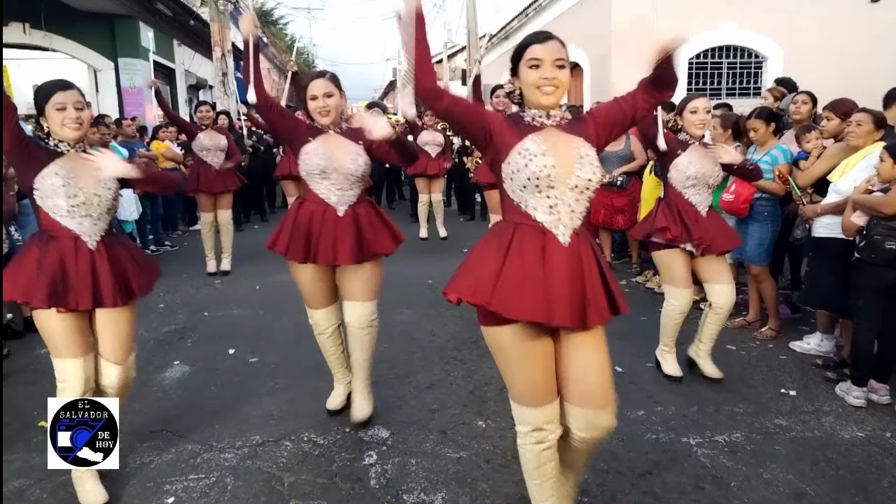 BANDA MUSICAL BERLÍN en Desfile del Correo Sonsonate 2026.
