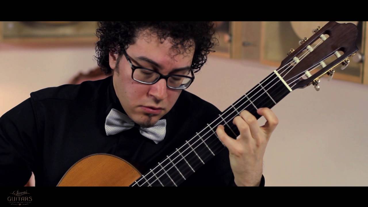 Andrea De Vitis plays Fantasía sobre La traviata de Verdi by F. Tárrega on a 1968 D. Friederich