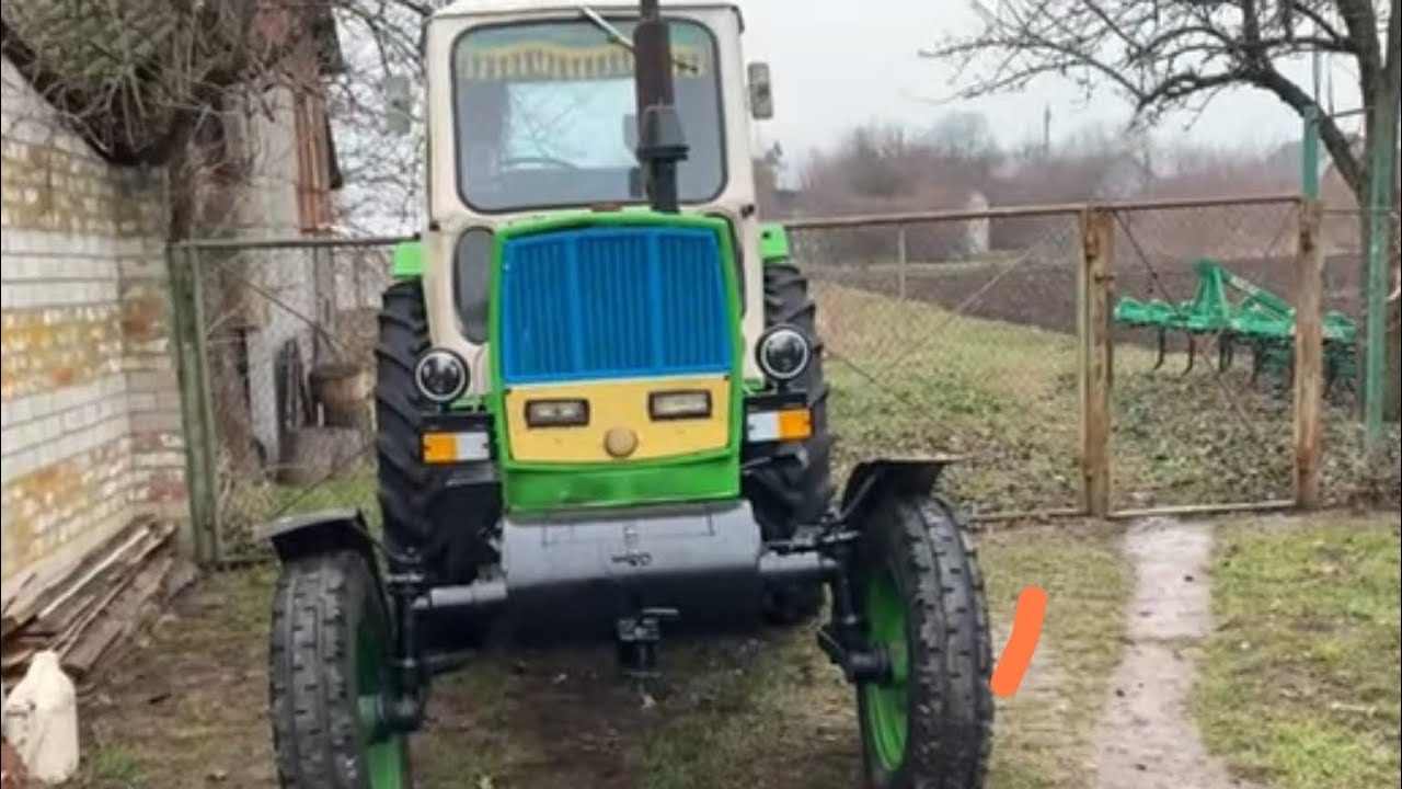 обшивка ЮМЗ мала кабіна , тюнінг салона.