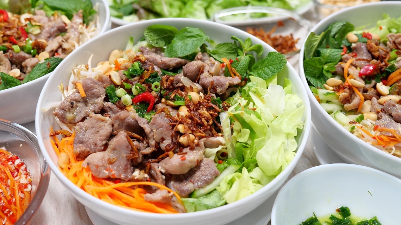 Bún Thịt Xào - Ướp & Xào Cách Này Thơm Ngon Y Như Bún Thịt Bò Xào hay Bún Bò Xào Nam Bộ, Vanh Khuyen