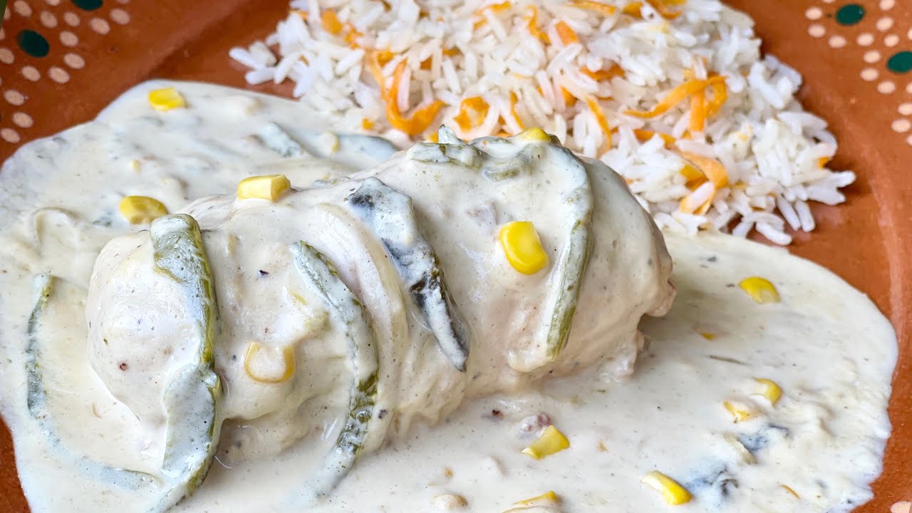 PECHUGAS RELLENAS DE JAMÓN Y QUESO EN SALSA DE CREMA / POLLO RELLENO / ROLLOS DE POLLO RELLENO