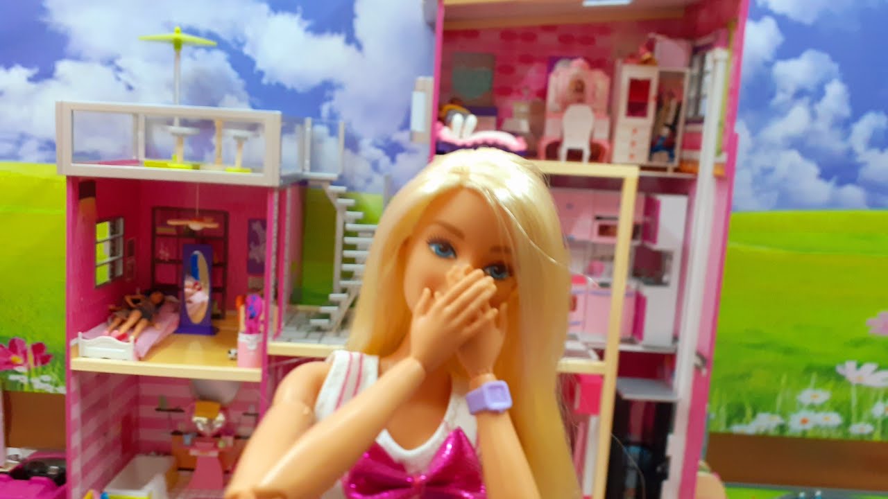 فتح وتركيب بيت باربي معي انا وبابا 👧🏻👨🏻       Open and install a Barbie house  🏠❣🎉😮👱🏻‍♀️