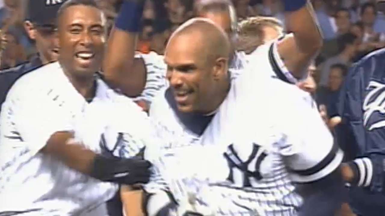 OAK@NYY: Bernie ties it, Justice wins it