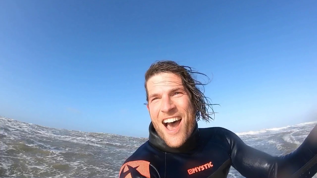 This megaloop session was insane, sorry for all the excitement 😂 Duotone Rebel 8m #Vandenbergsurf
