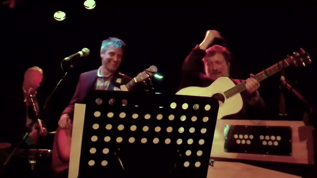 Glenn Tilbrook (Squeeze) Aldershot  2011  - Tempted/ Take Me I'm Yours