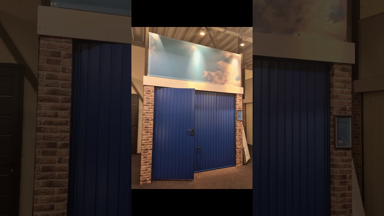 Novoferm Garagedeuren Showroom AB Techniek Garagedeuren te Zoetermeer