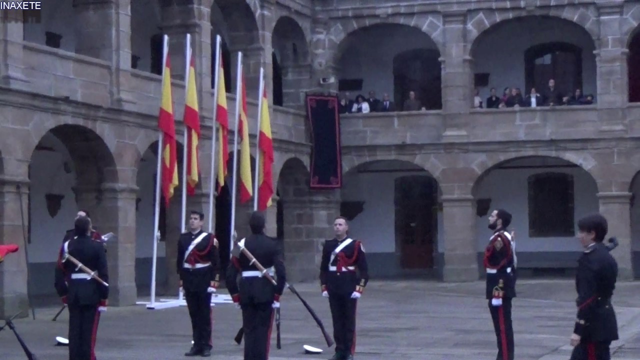 Arriado Solemne Bandera Nacional C. Dolores Ferrol 2017