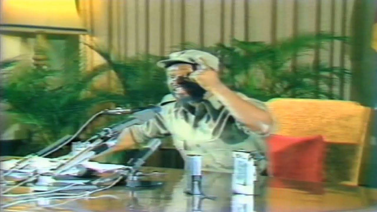 Conferência de imprensa - 1980 (English Subtitles)