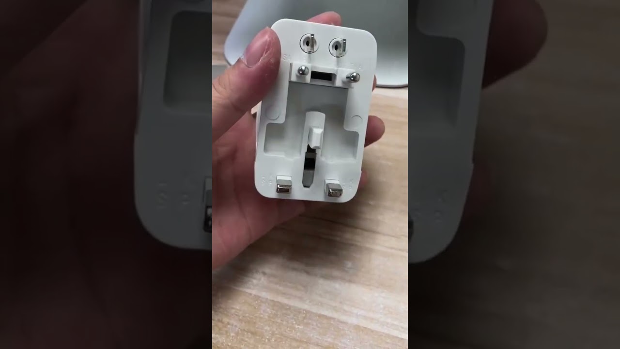 Universal Worldwide Travel Adapter Plug Wall Charger AC Power AU UK US EU Plug 2 USB Charging Port