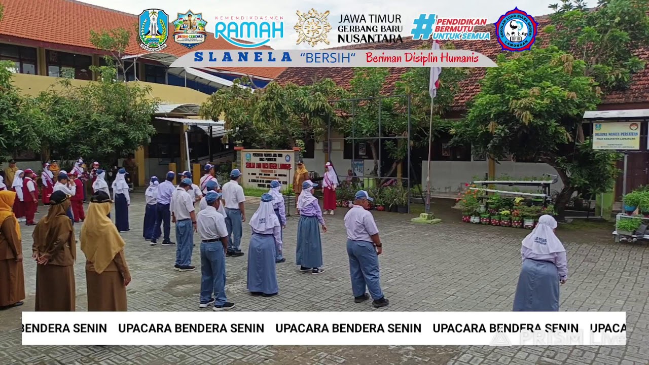 UPACARA SENIN SLB NEGERI LAMONGAN