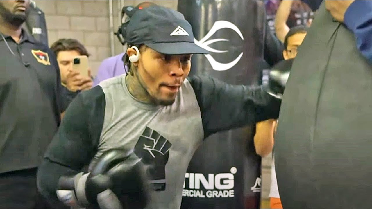 GERVONTA DAVIS SHOWS VICIOUS NEW POWER! RIPS HEAVY BAG TRAINING FOR RYAN GARCIA
