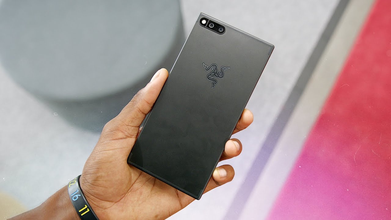 Razer Phone Impressions! 120Hz!