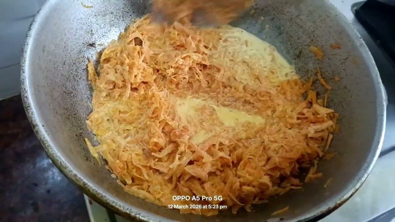 மூன்று பொருள் வைத்து ஒரு ஸ்வீட் 