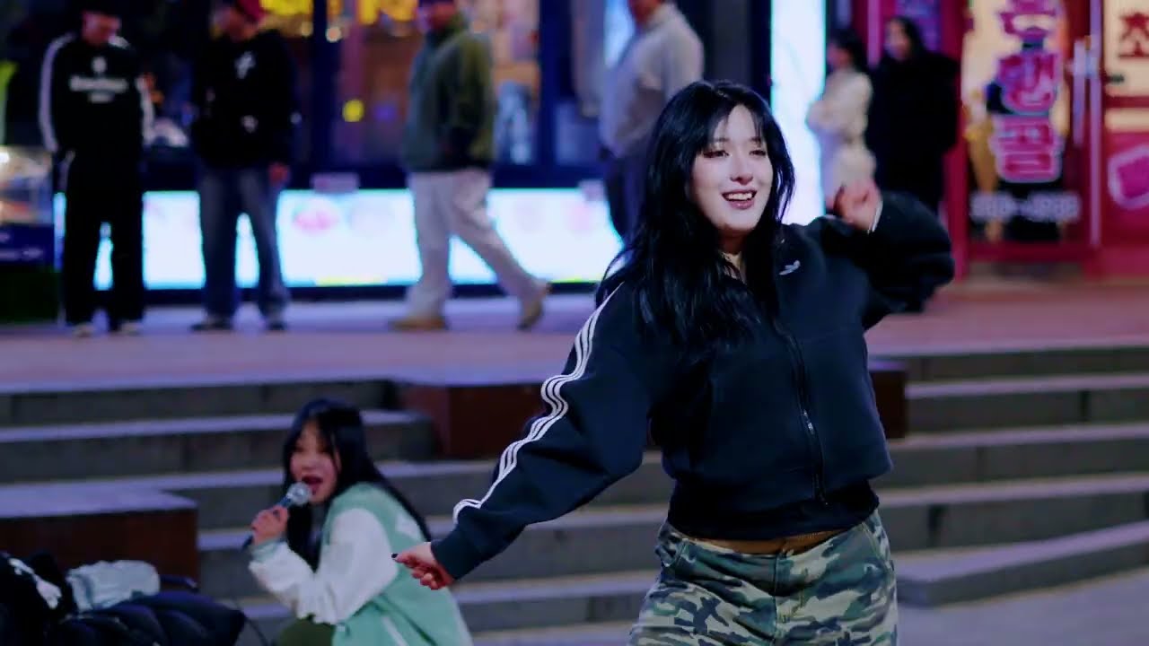 Hype Boy _ 댄스팀 이슈 _ 홍대 댄스 버스킹 _ kpop dance in public