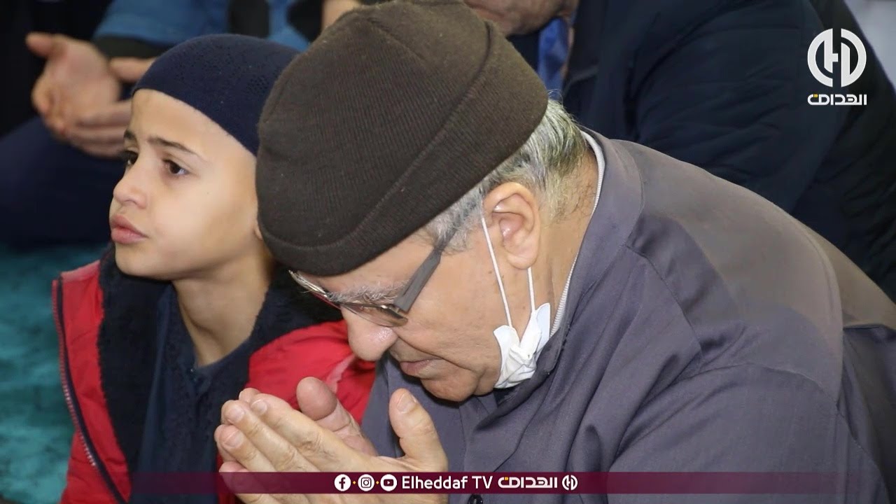 شاهد.. تهاني المواطنين بمناسبة عيد الفطر بولاية مستغانم
