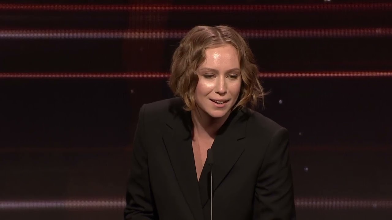 Hacks: Hannah Einbinder Speech  | 2022 HCA TV Awards