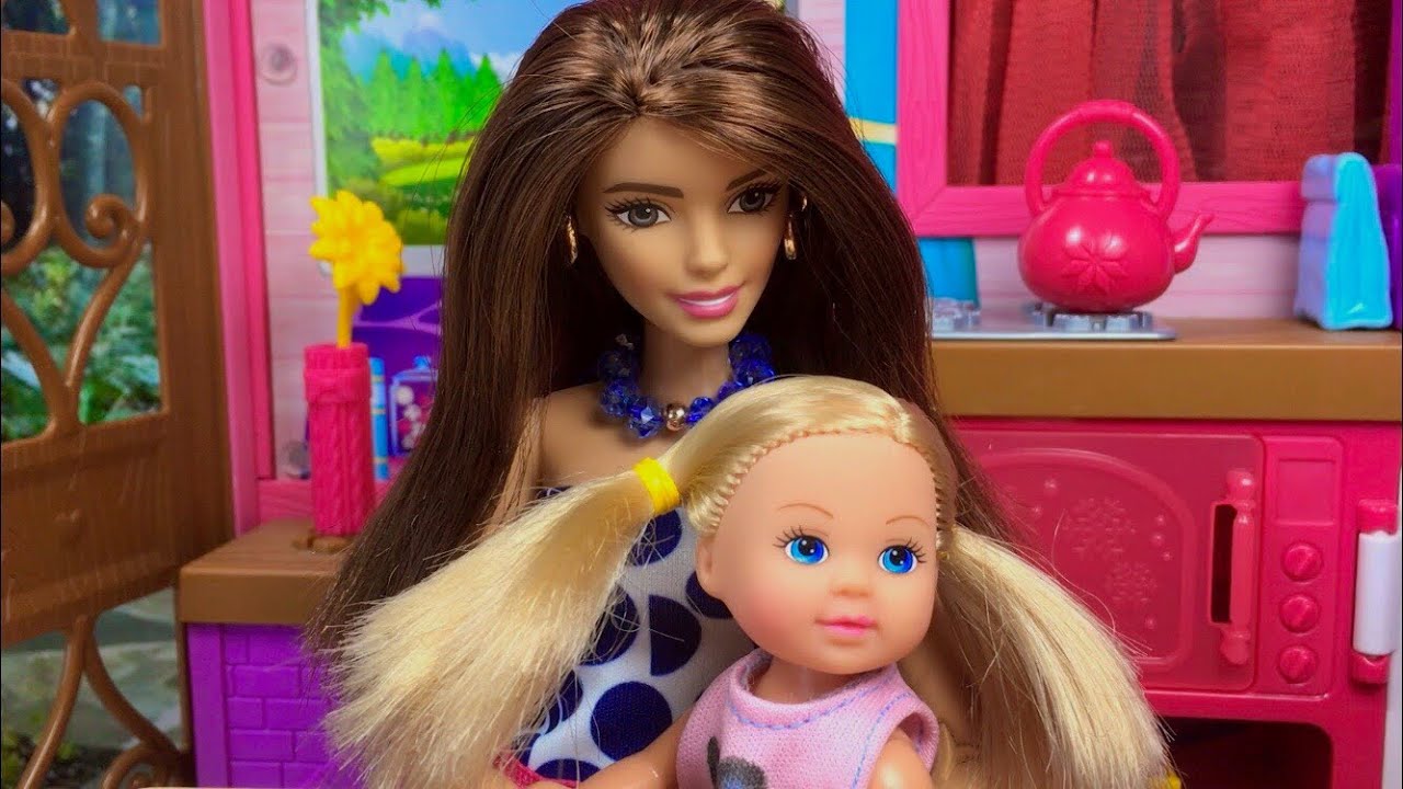 ❤️Barbie Ailesi❤️ 131.Bölüm - Türkçe Barbie Videoları İzle