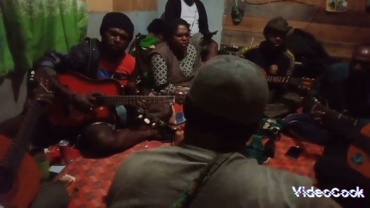 lagu rohani bahasa daerah Papua GRUB TUWOUKOMO