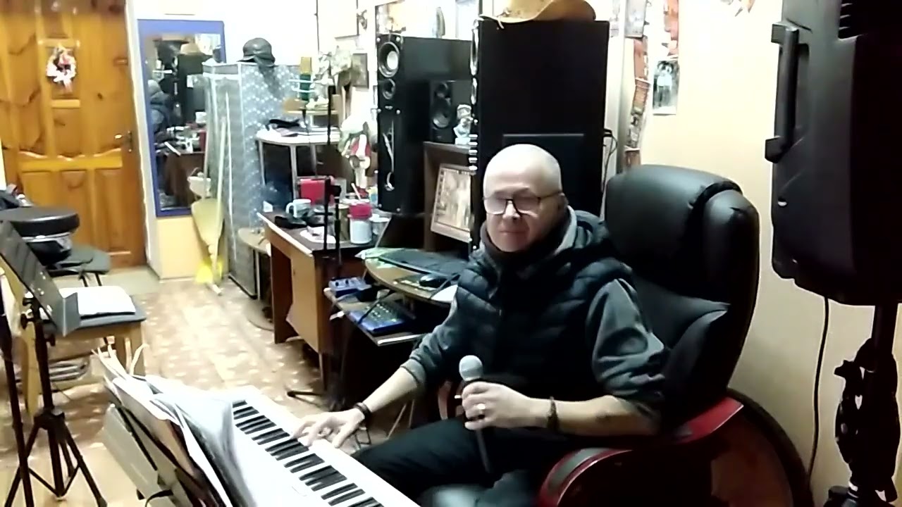 Намалюй мені зоряні весни...