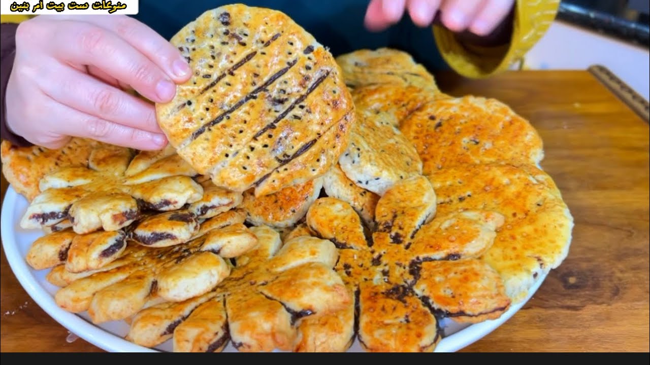 #خفيفي مع الأيام قبل من أيادي أمهاتنا ￼چنه ناكله من ايدهم اليوم راح أسوي كل تفاصيله مثل بسكت وهش