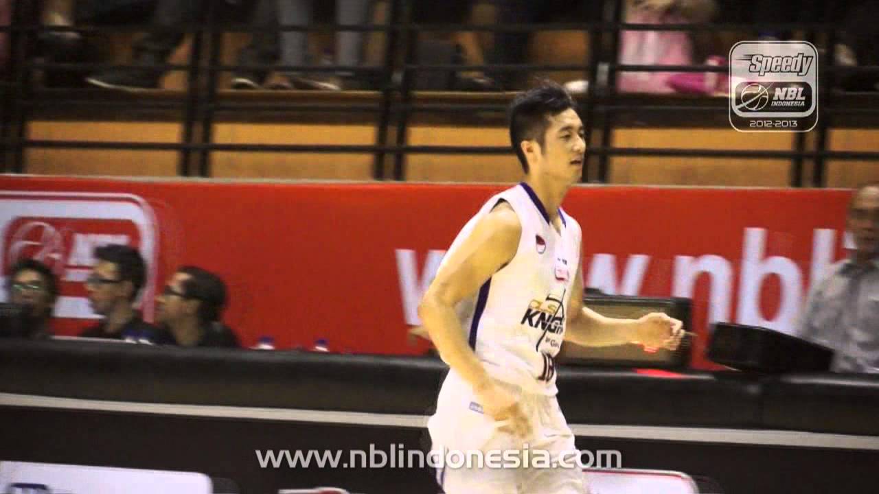 CLS Knights Good Day Surabaya v Pacific Caesar Surabaya (NBL Preseason Tournament 2012)