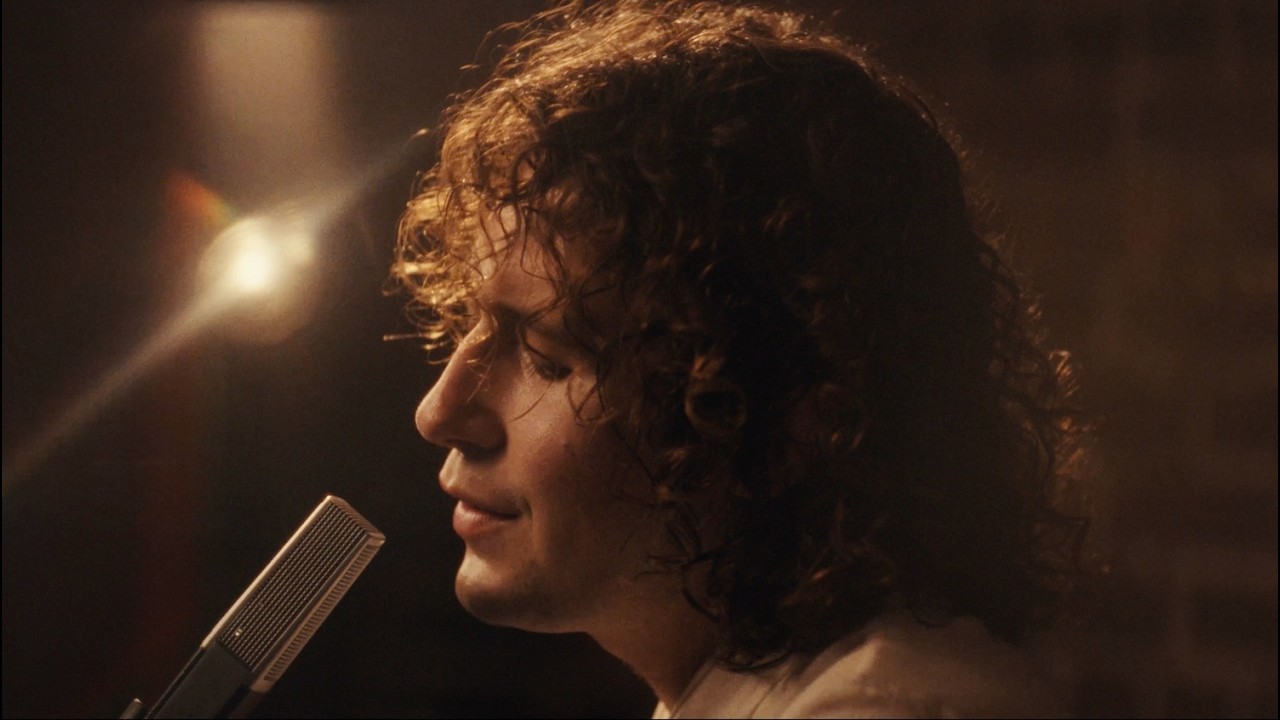 Jean-Luc Eldenwood - Red Rose (Official Video)