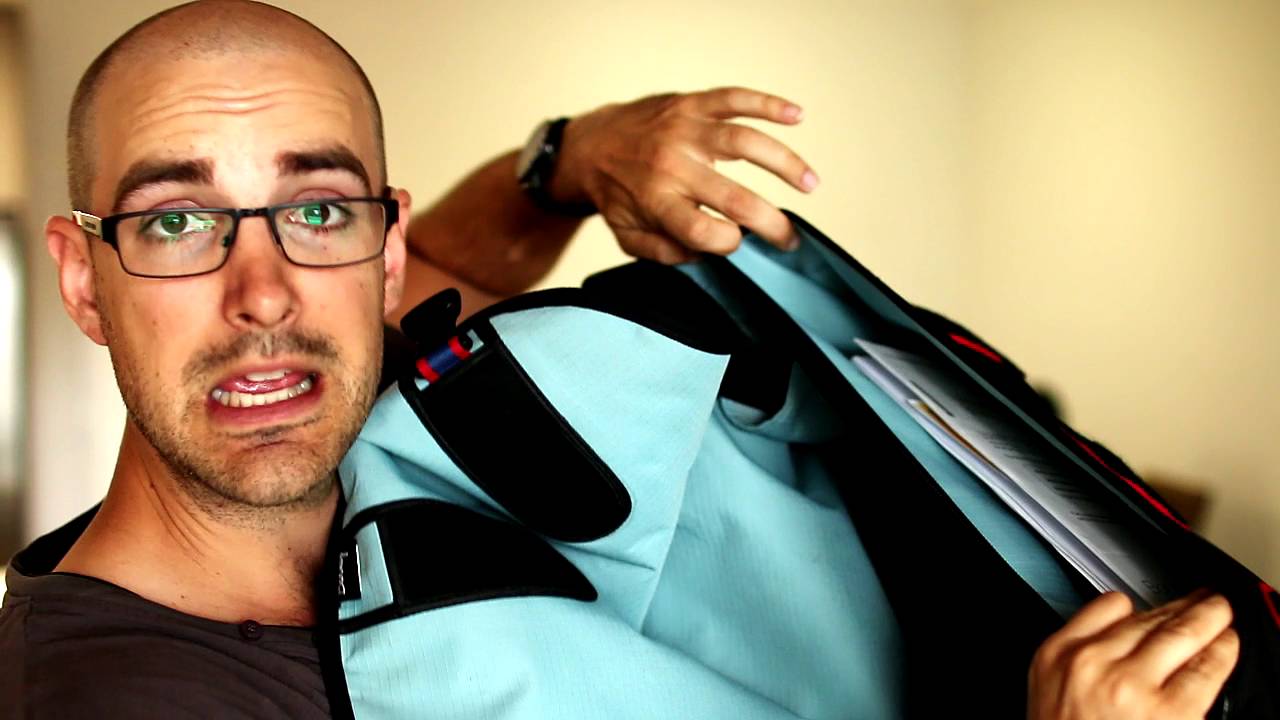 Crumpler Barney Rustle Blanket Messenger Bag Review