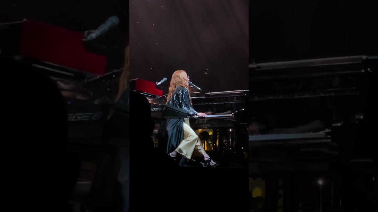 Tori Amos - Climb (Royal Albert Hall, London, England) 3/04/2023