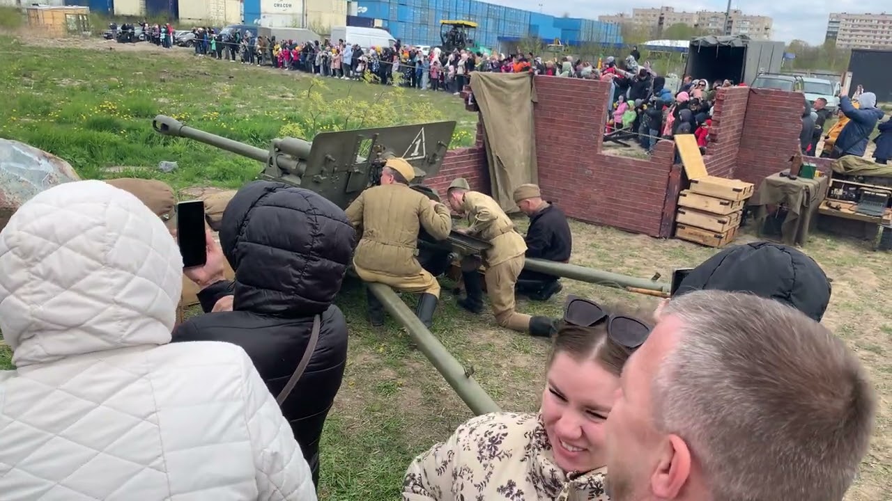 ИЗ ПУШКИ ПО ФАШИСТСКОМУ ТАНКУ