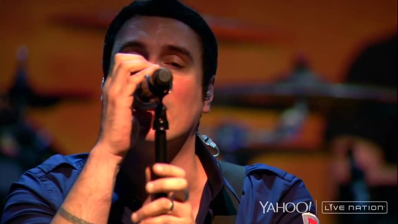 Breaking benjamin dance with the devil live 2015