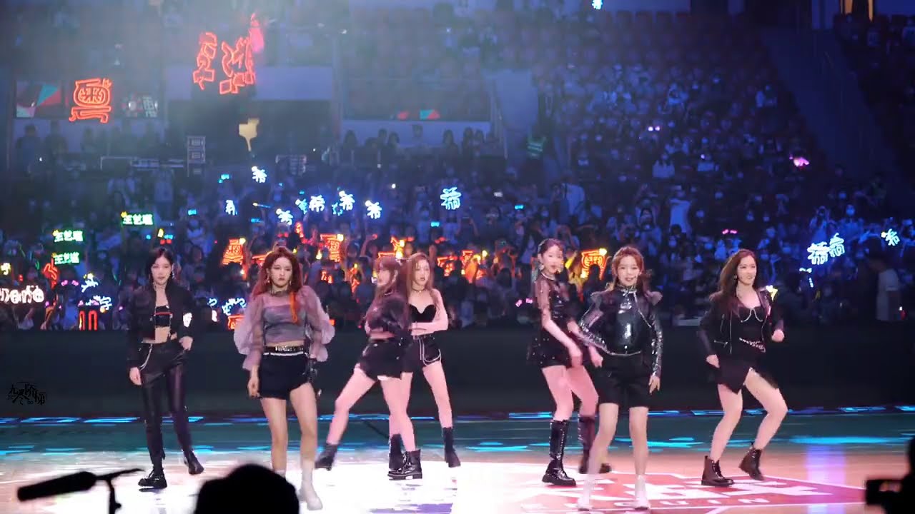 【STAGE】BONBON Girls 303 We are Young, Bonbon girls Tencent Super Penguin Alliance 硬糖少女303 超级企鹅联盟 硬要赢