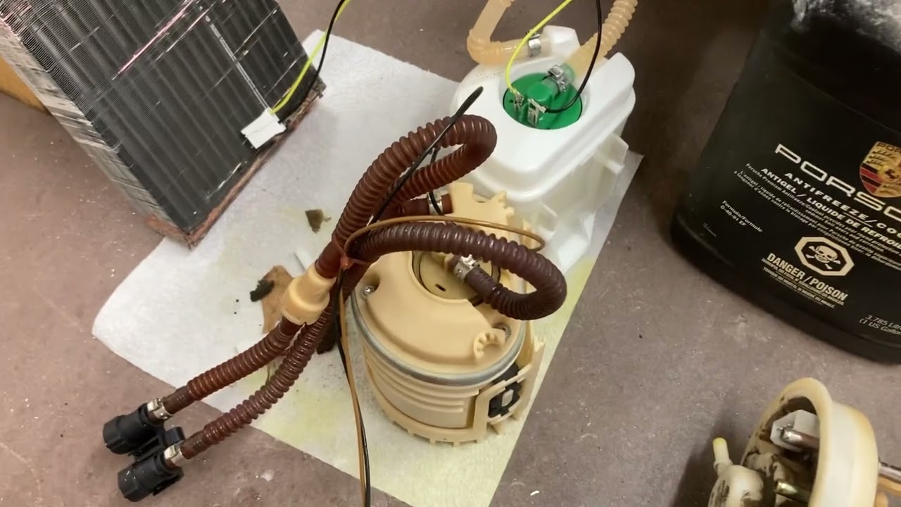 Bad, new Porsche 986 Boxster fuel pump from Amazon