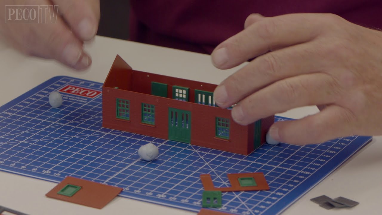 How to build your first PECO plastic structure kit
