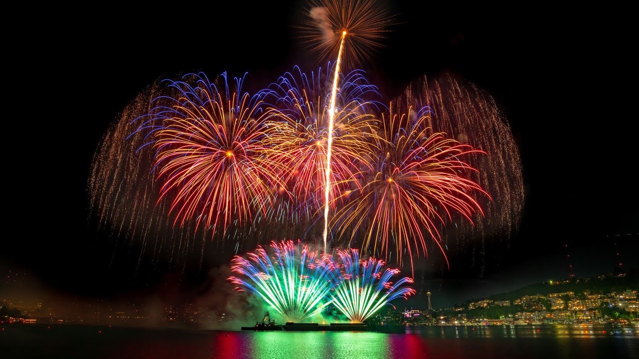 Seattle Lake Union 4th July Fireworks 2022