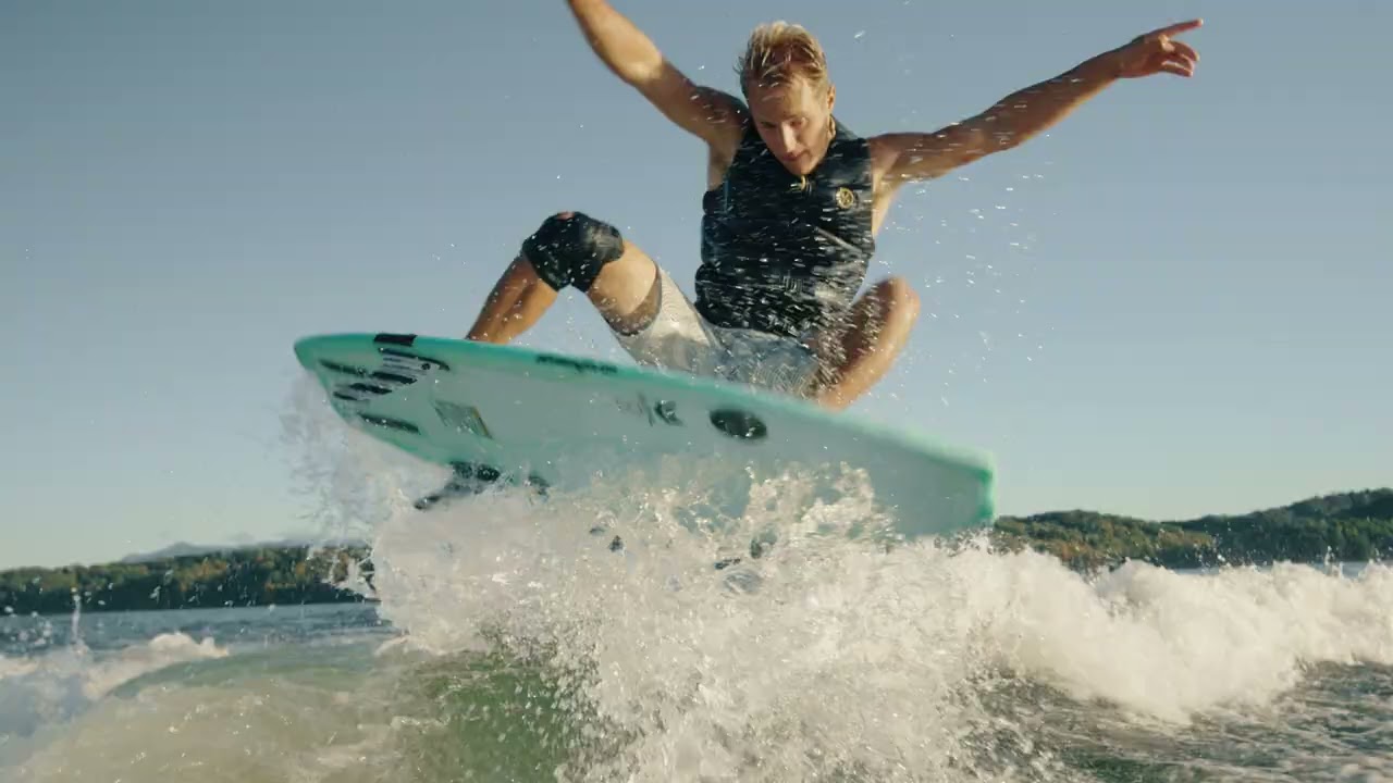 SLX 260 Surf Social Ad | New Product Launch | Sea Ray Boats