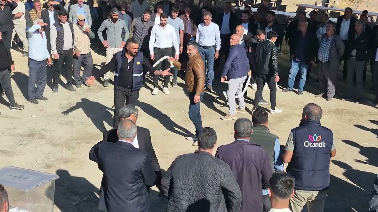 Tura oyunuTahsin sünnet düğünü