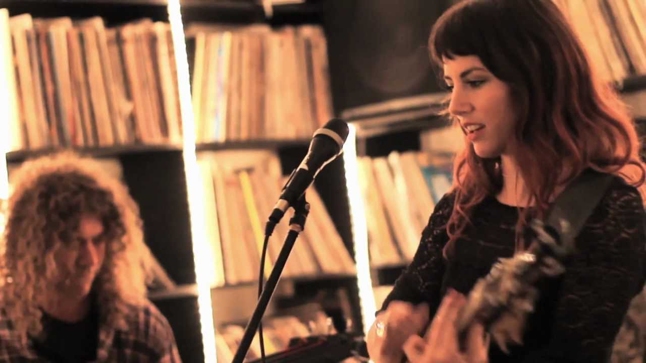 Lucy Peach (feat. Sam Perry) - Lion (Fat Shan Records, Friday I'm In Love 10)