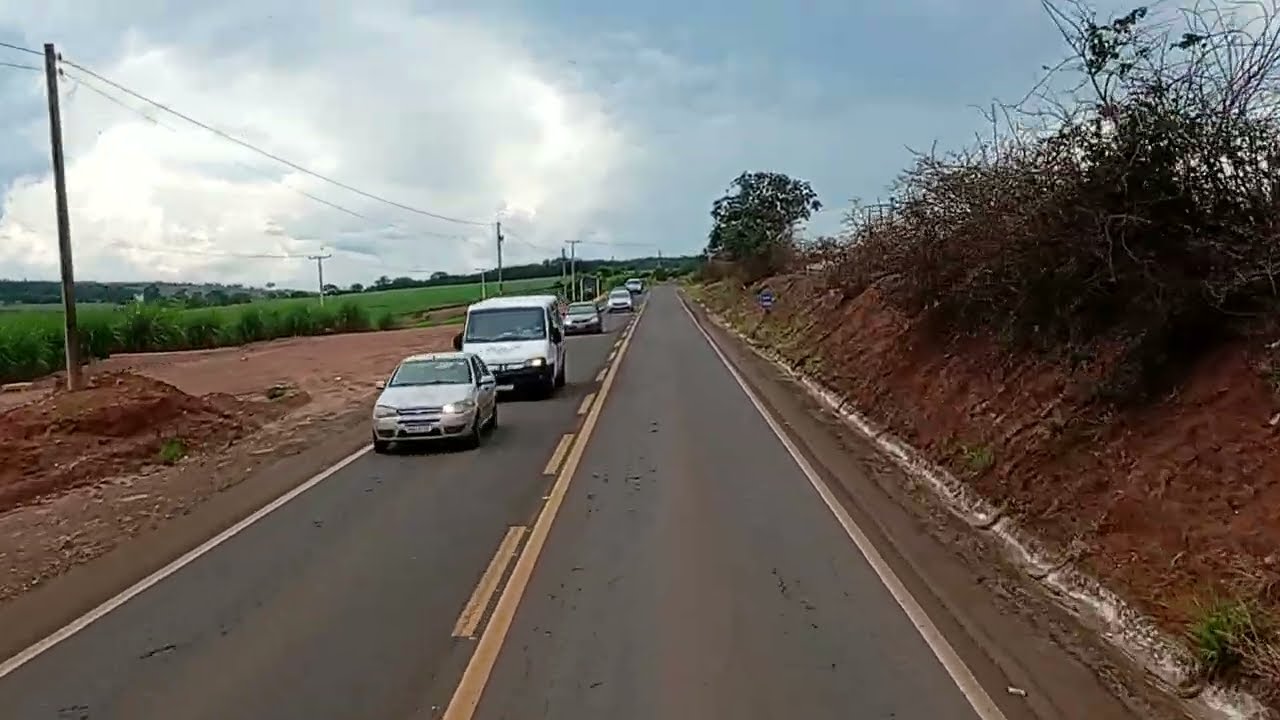 Canavial em Passos MG #viagem #rotasbrasil #reflexao #caminhoneiro 