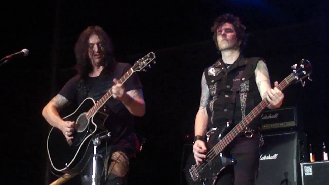 Skid Row - Quicksand Jesus (Live in Greensboro, NC 9/17/16)